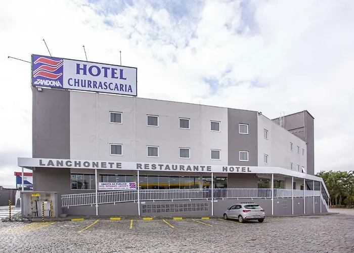 Hotel Zandoná
